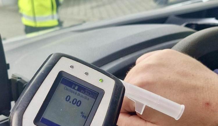 Policie na čarodějnice zkontrolovala na silnicích kraje 465 vozidel, rozdala 46 pokut