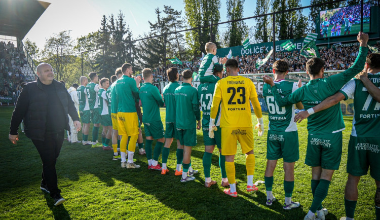Bohemians dostali za výtržnosti fanoušků v zápase proti Spartě pokutu skoro půl milionu