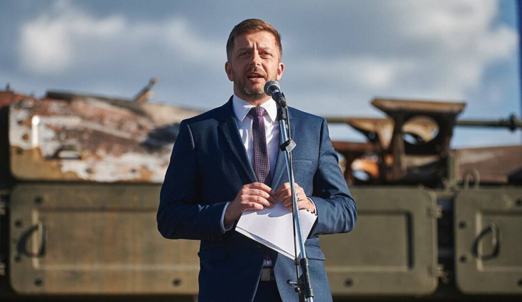 Hnutí ANO ztrácí, STAN upevňuje roli nejsilnějšího vládního konkurenta