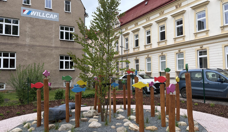 Kam s dětmi? V Trutnově otevřeli pohádkovou zahradu