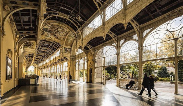 Karlovarsko táhne, turistů jezdí stále více a v regionu se zdržují nejdéle v Česku