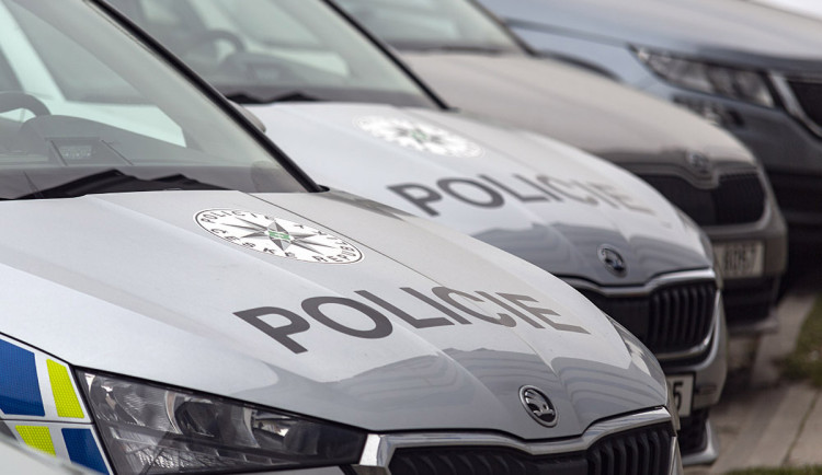 Kabel versus rýč. Dělník odpojil domy na Olomoucku od elektřiny, incident řeší policie
