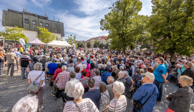 Tipy na víkend: Začne Léto v Jihlavě, večer se otevřou kostely, arénu zaplní děti