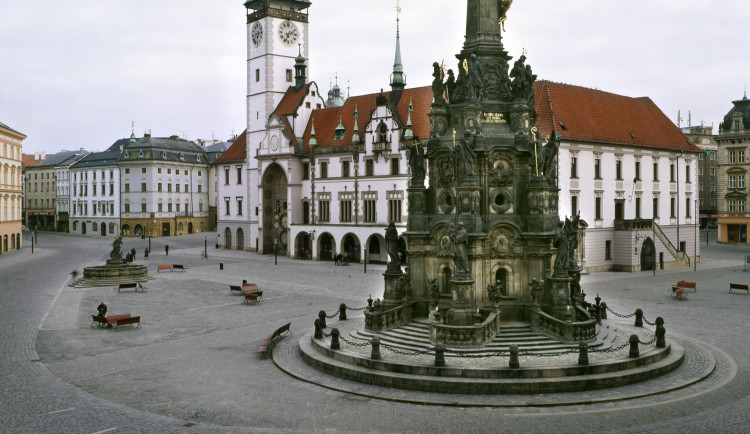 Vrátí se do do centra Olomouce sirky, lampy, které málo svítily? Architekt Jan Šépka vyhrál soud