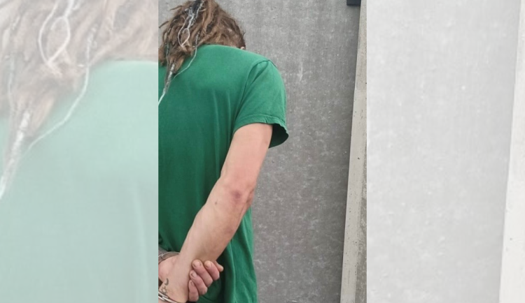 Ženu škrtil a křičel, že ji zabije. Násilník marně utíkal před policií