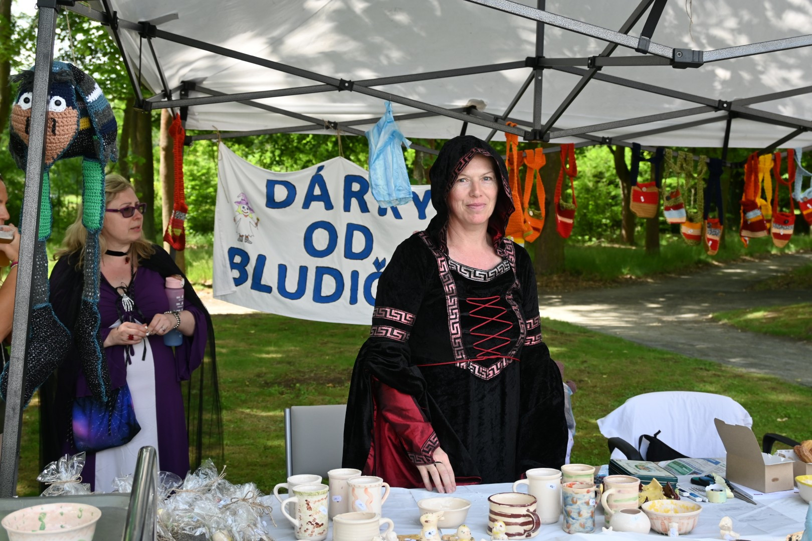Bludičky, čarodějnice i vodník. Čtyřlístek ovládla strašidla a pohádkové bytosti