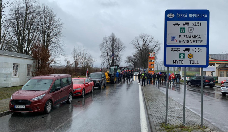 Pozor za hranicemi. Začala rekonstrukce polské silnice z Hrádku do Žitavy