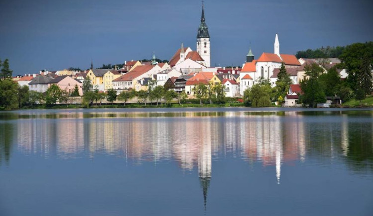 Čistší Vajgar i méně sinic. Jindřichův Hradec připravuje projekt pro celé povodí