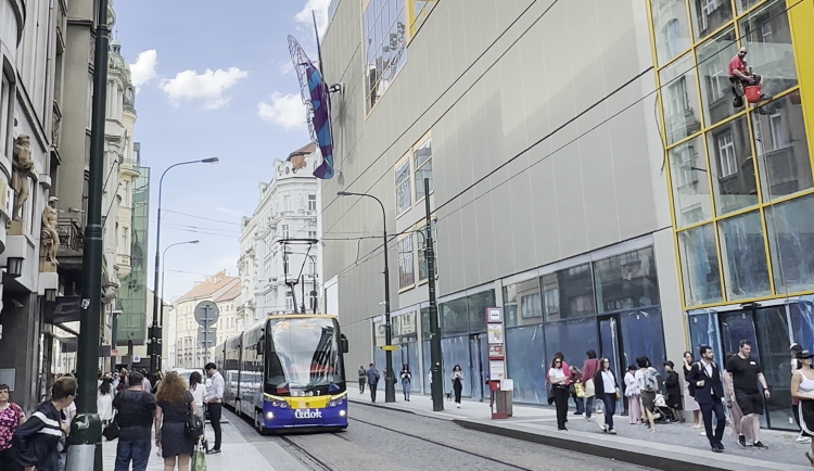 Dopravní komplikace v centru Prahy. Přes Národní nepojedou 3 týdny tramvaje