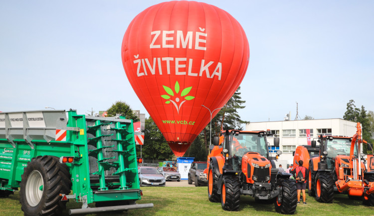 Od umělé inteligence po zdravou půdu. Země živitelka představí nejmodernější inovace