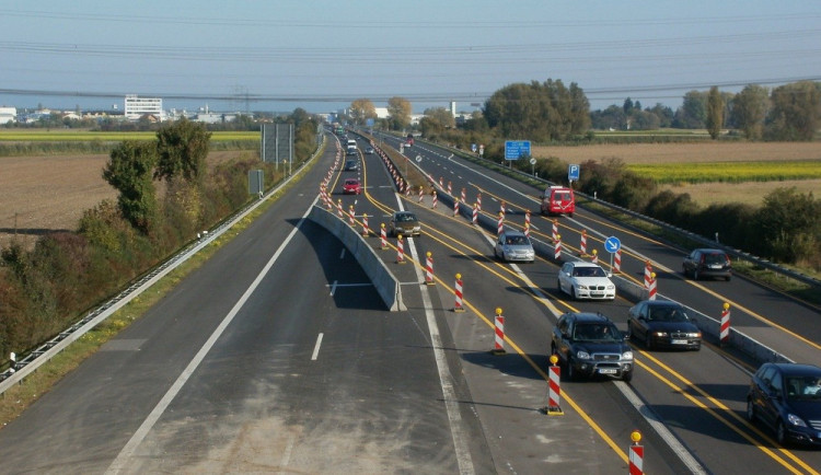 Odpůrci plánované stavby D35 Českým rájem vyzvali k opuštění severní trasy