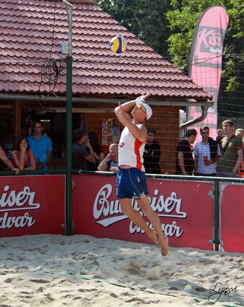 Skákané podání v provedení Jiřího Plachého