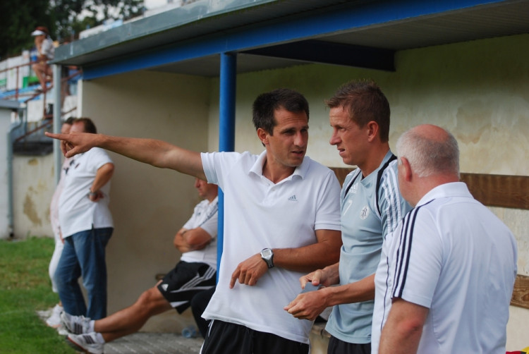 Martin  Vozábal - Petr Benát