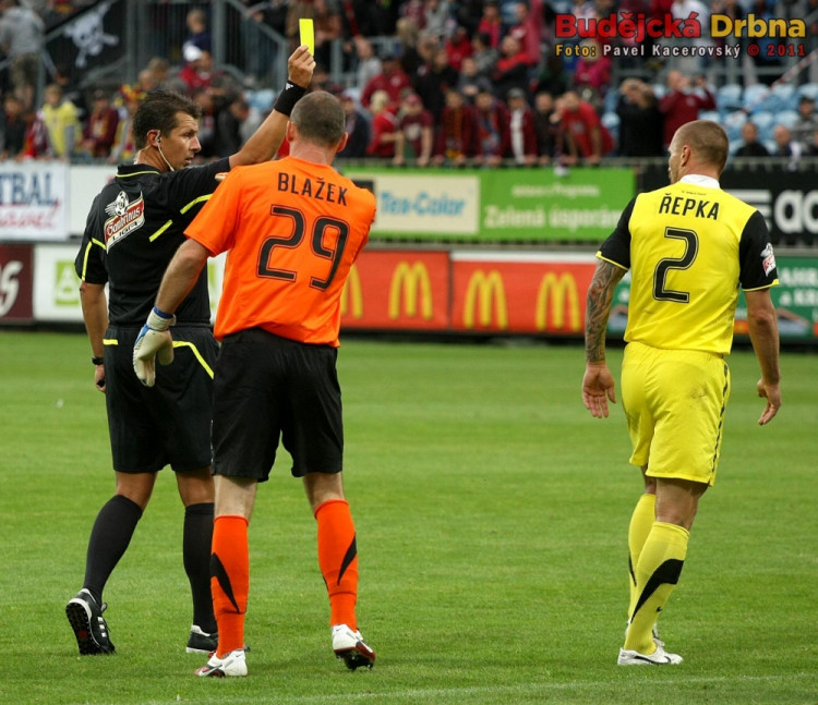 Takový obrázek už spoustu příznivců fotbalu někdy vidělo..