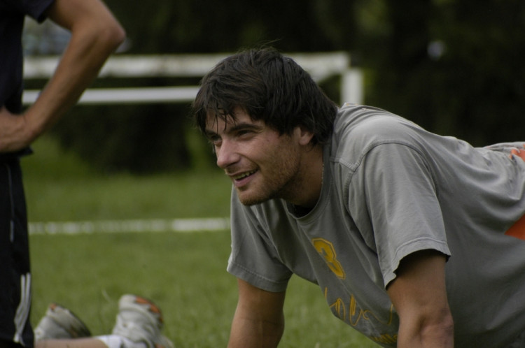 Smečař Tomáš Fila. Na prvním tréninku se ještě usmívá...