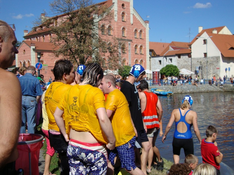 Vodní hry, nebo hry na vodě