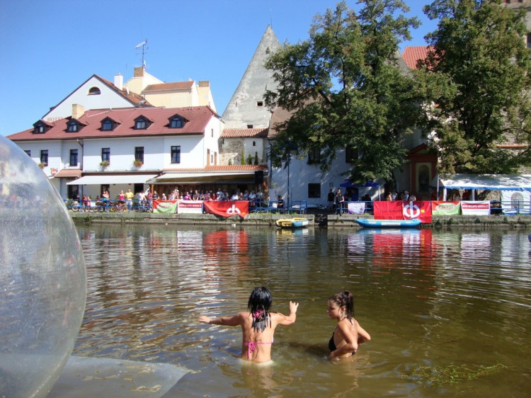 Vodní hry, nebo hry na vodě