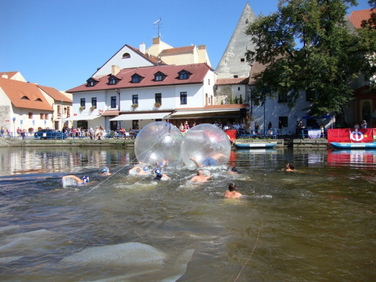 Vodní hry, nebo hry na vodě