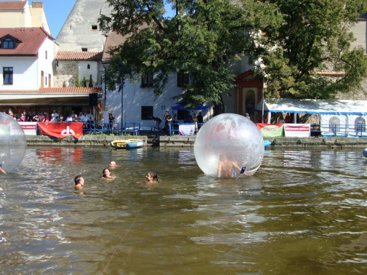 Vodní hry, nebo hry na vodě
