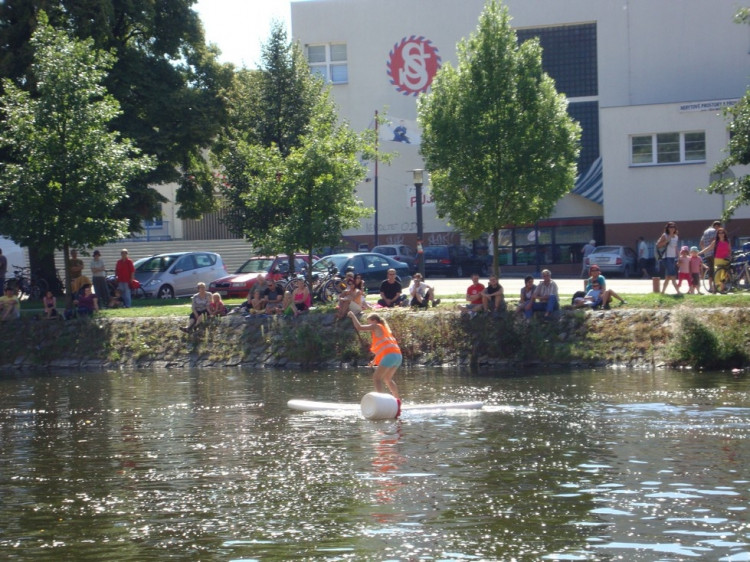 Vodní hry, nebo hry na vodě