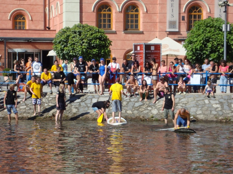 Vodní hry, nebo hry na vodě
