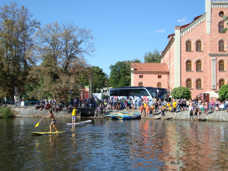 Vodní hry, nebo hry na vodě