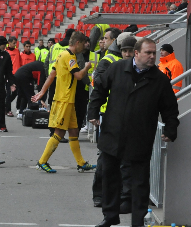 David - Horejš  opouští hřiště, Foto: Jan Škrle