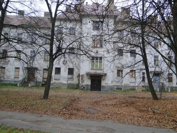 Bývalá kasárna v Budějcích brzy jen v našich vzpomínkách