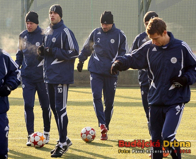 Jeden z prvních dotyků míče Tomáše Řepky ve službách Dynama