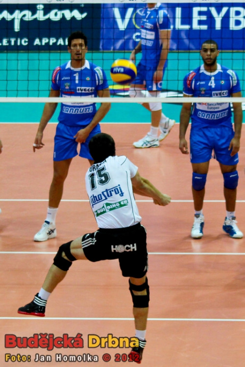 David Juračka přijímal silné podání Italů z každé polohy