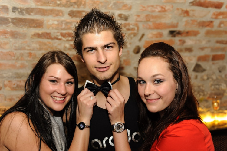 Budějcká Drbna slavila v dance baru Paradox svoje 1. narozeniny