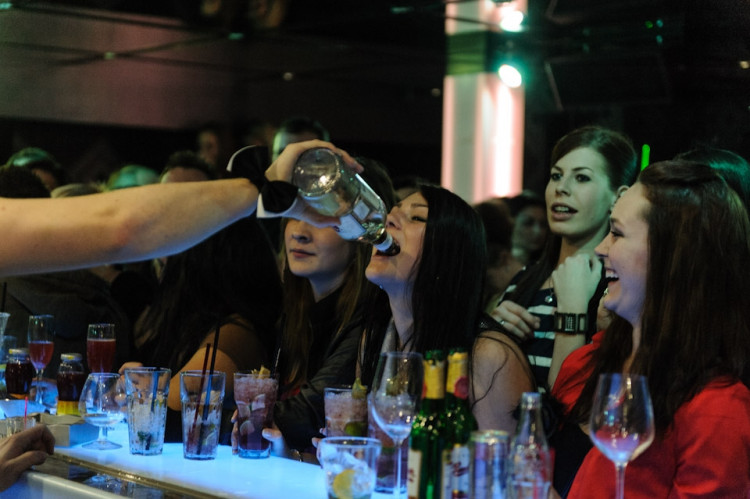 Budějcká Drbna slavila v dance baru Paradox svoje 1. narozeniny