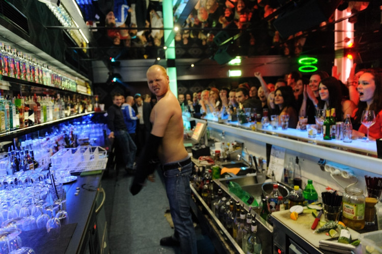 Budějcká Drbna slavila v dance baru Paradox svoje 1. narozeniny