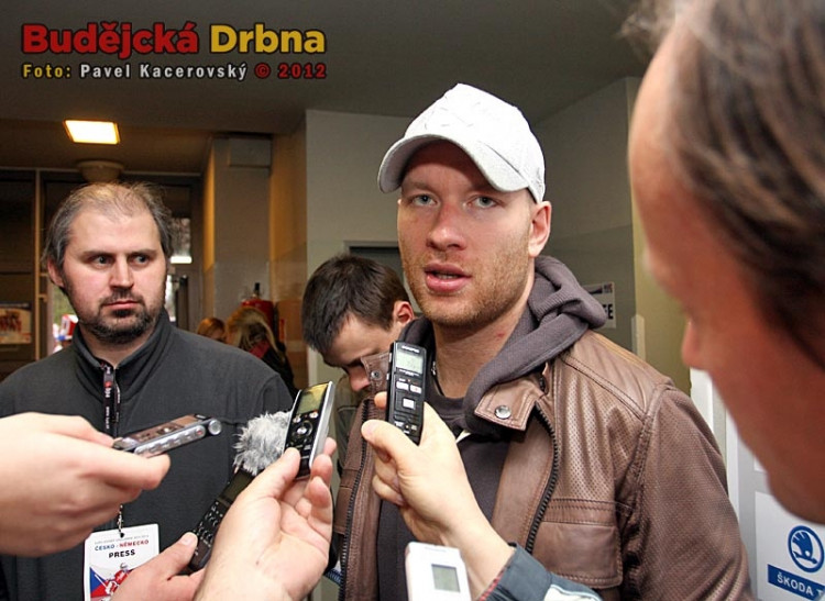 Jihočech Jiří Novotný s novináři