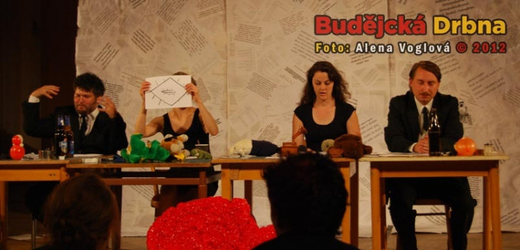 Zleva, Tomáš Sýkora, Anežka Kubátová, Eva Vrbková a Robert Mikluš