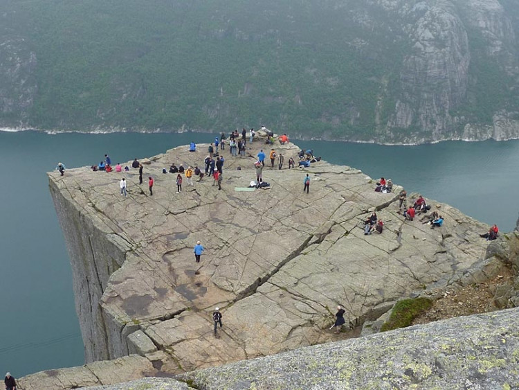 Epizoda 2 - Preikestolen: Pohled na Preikestolen