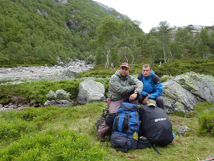 Epizoda 4 - Manafossen: Honza a Jarda u tábořiště ráno