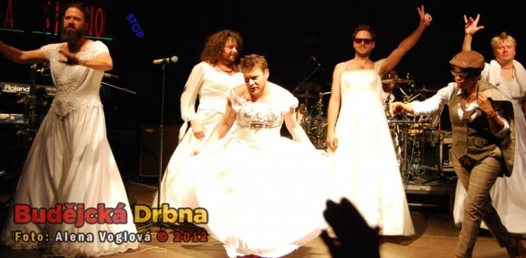 Monkey Bussines a jejich originální převleky