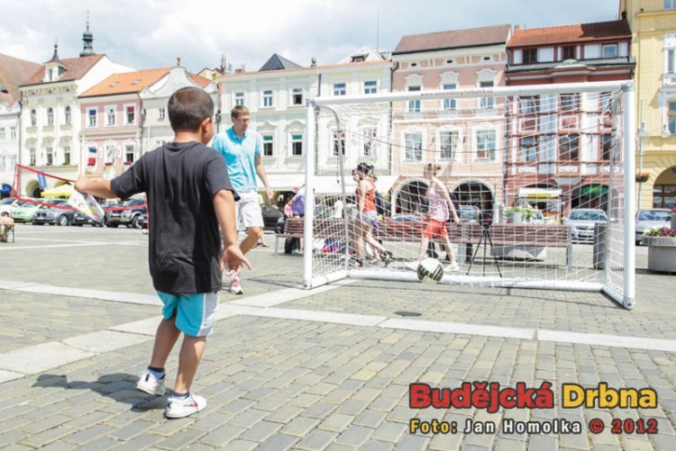 Maturantka Dětem 2012