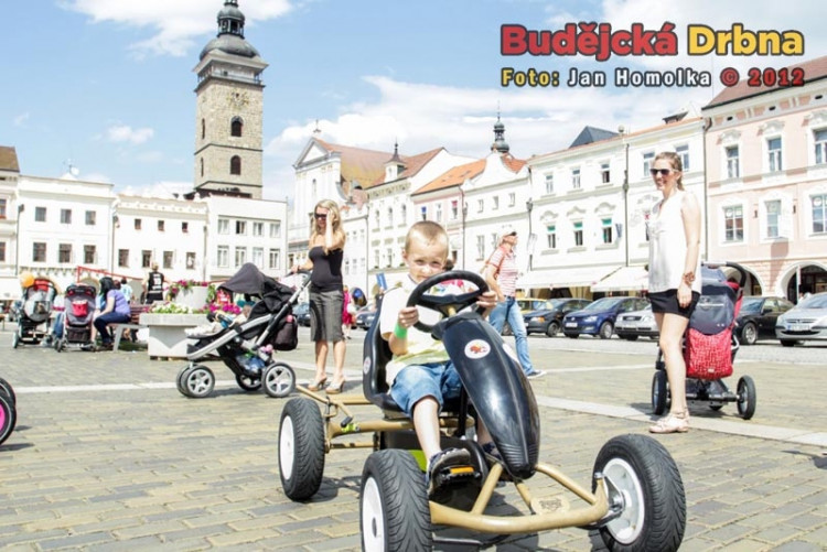 Maturantka Dětem 2012