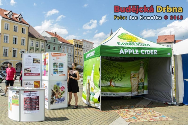 Maturantka Dětem 2012