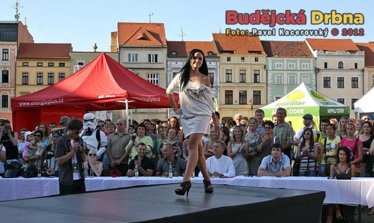 Finálový večer soutěže Maturantka Roku 2012