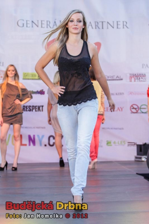 Finálový večer soutěže Maturantka Roku 2012