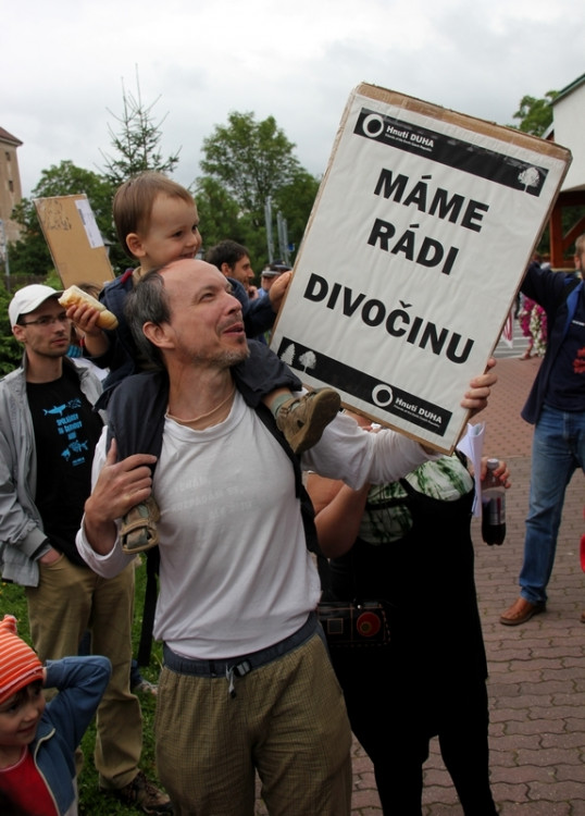 Protest a Antiprotest v Hluboké nad Vltavou