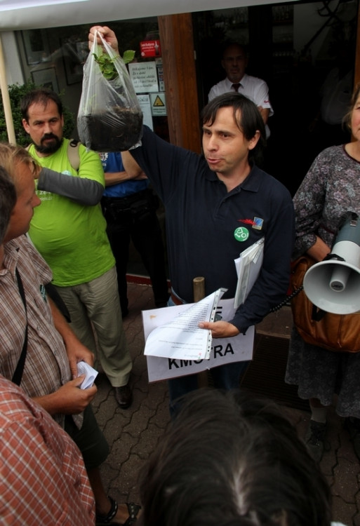 Protest a Antiprotest v Hluboké nad Vltavou