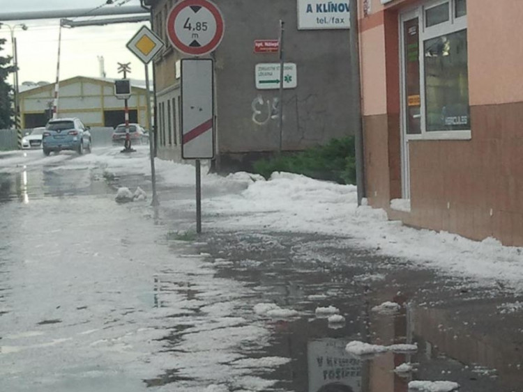 Přejezd na Novohradské. Foto Petr Lexa