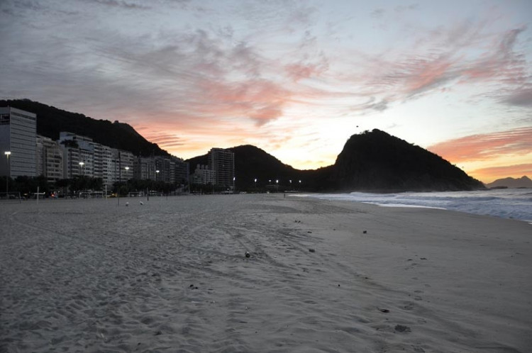 Svítání na Copacabaně