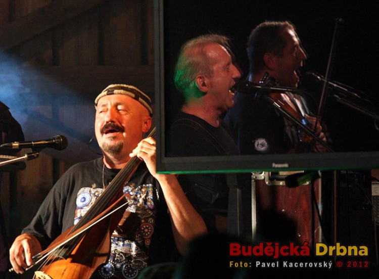 Koncert Čechomoru na Holkově