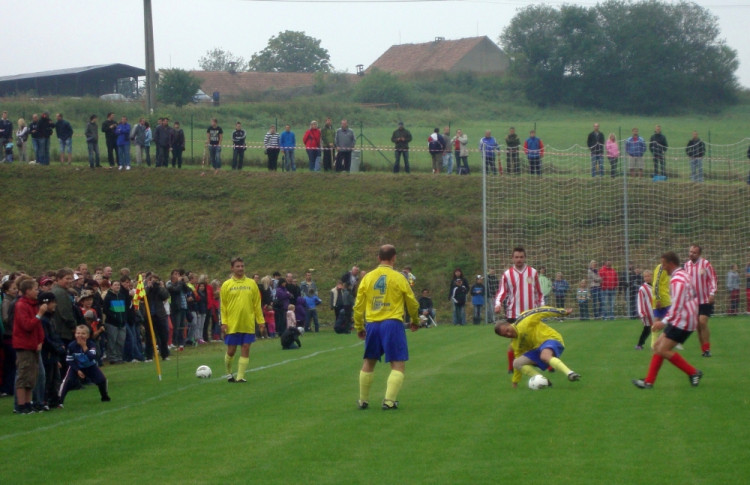 Římov-SLAVOJ HOUSLICE