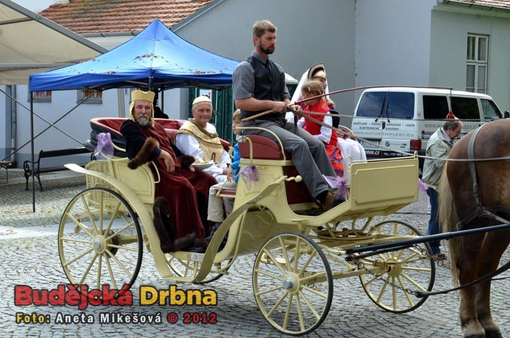 Slavnosti vína v Hluboké nad Vltavou